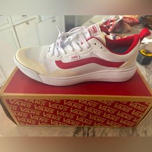 NWT Vans Ultrarange EXO